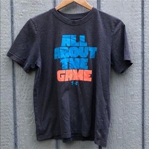 Under Armour graphic athletic work out t shirt